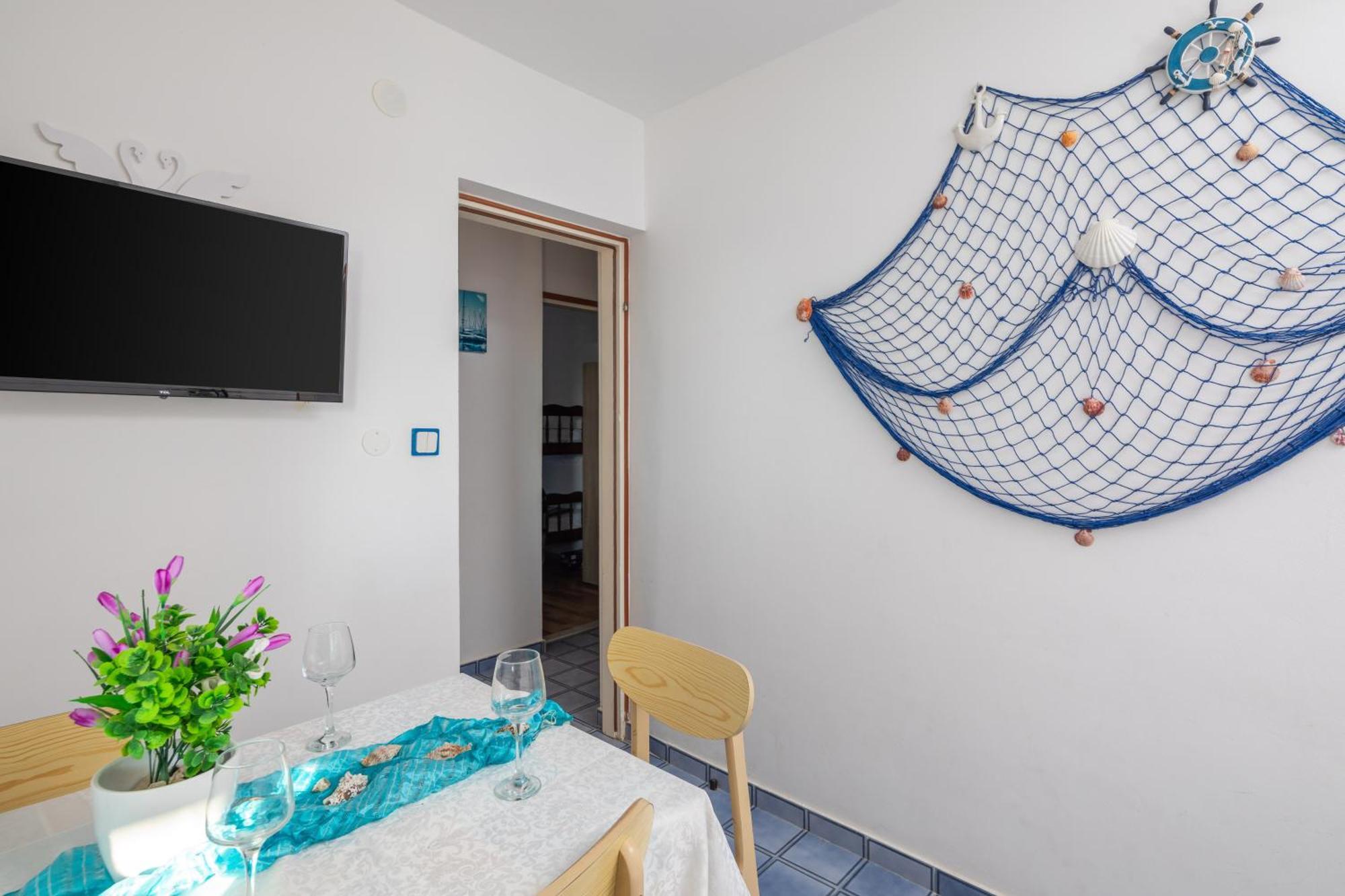 Urban Edge - Beach Apartments Omiš Exteriér fotografie